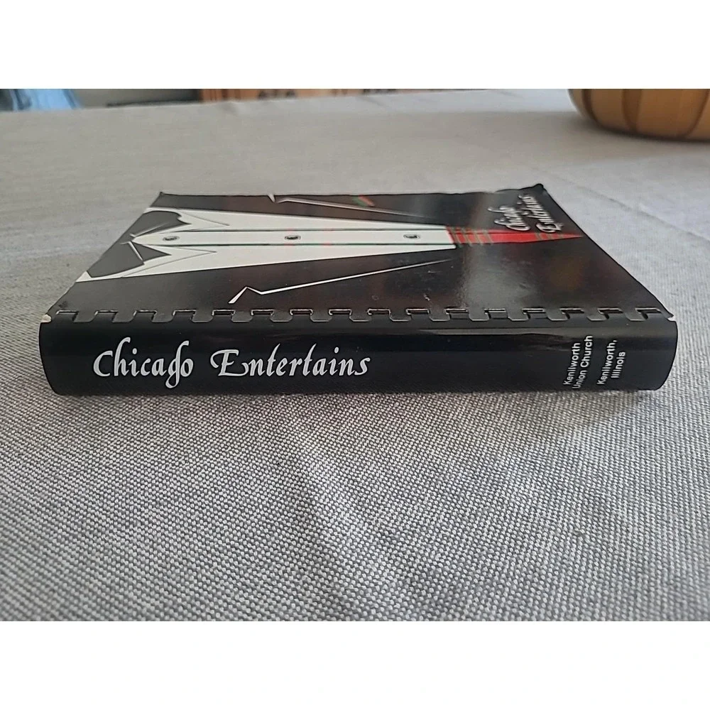 Chicago Entertains Vtg Cookbook Kenilworth Union Church Illinois 1st Edition